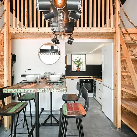 דירה Apartma N'poznam Zupa לובליאנה